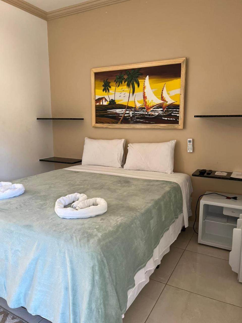 La Belle Hotel *